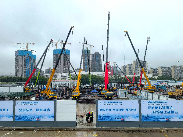 深國際日夜鏖戰，僅用7天建成4個跨境運輸接駁站.JPG